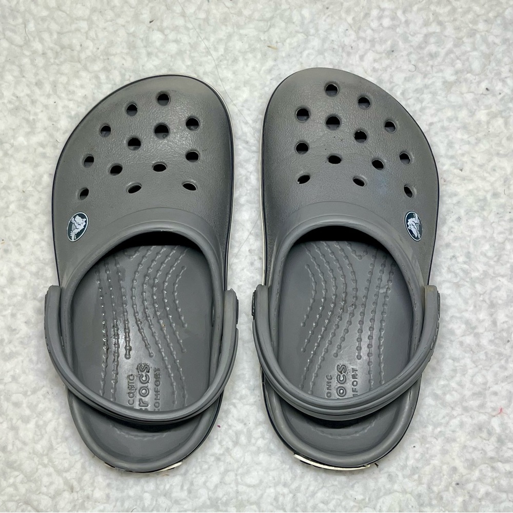 CROCS Kids Gray Sandals Size 7c - Picture 2 of 5